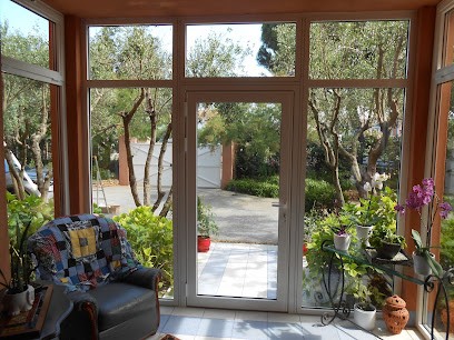 Roche Robert, Magasin de Fenêtres à Saint-Gilles