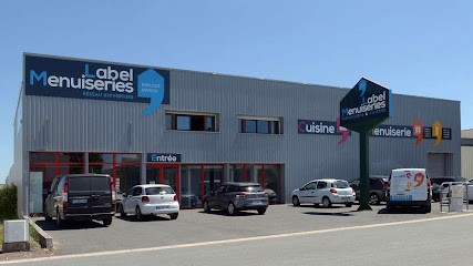 LABEL MENUISERIES ROYAN Fenêtres Royan Alu, Pvc - Portail - Porte D'entrée - Store Banne, Magasin de Fenêtres à Saint-Sulpice-de-Royan