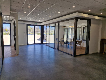 13 Menuiserie, Magasin De Fenêtres à Aubagne