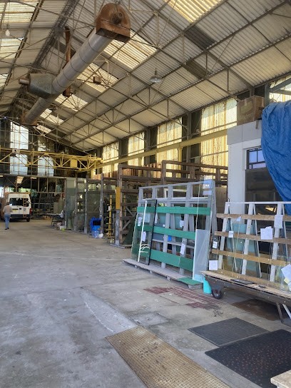 Miroiteries Tournie, Magasin de Fenêtres à Royan