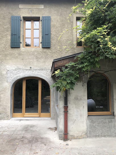 Dk Fenêtres, Magasin De Fenêtres à Ville-la-Grand