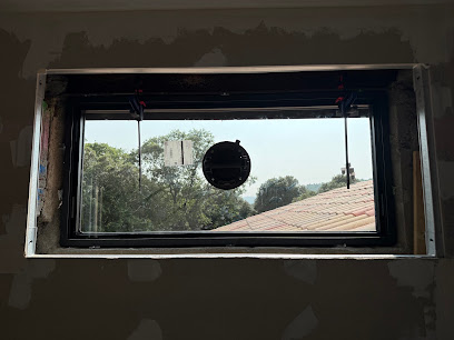 Alumi'home, Magasin De Fenêtres à Antibes
