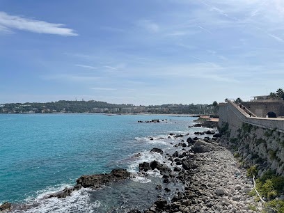 La maison de la fenêtre, Magasin de Fenêtres à Antibes