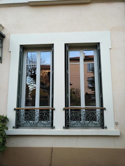 Lyon Fenêtres, Magasin de Fenêtres à Saint-Priest