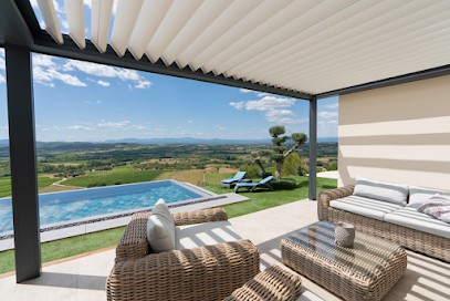 Komilfo DH Menuiserie à Nîmes - Pergolas, Stores, Fenêtres, Menuiseries, Magasin de Fenêtres à Saint-Geniès-de-Malgoirès