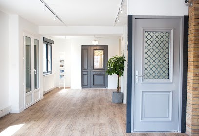 Home Aménagement - Porte d'entrée aluminium, fenêtres, portails...., Magasin de Fenêtres à Cormontreuil