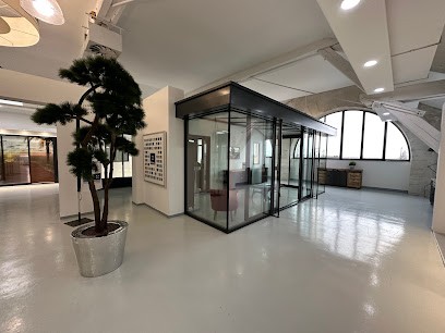 A.V.I Vérandas fenêtres volets, Magasin de Fenêtres à Asnières-sur-Oise